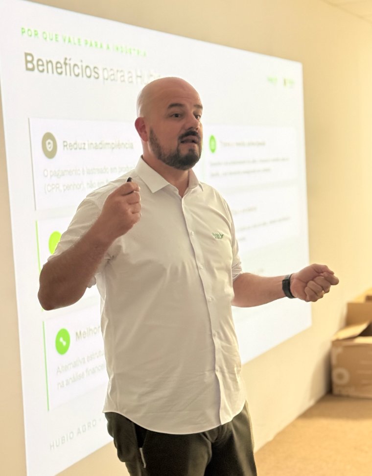 Korel Okubo, head de negócios da BU Norte da Hubio Agro, durante a Semana de Imersão Técnica